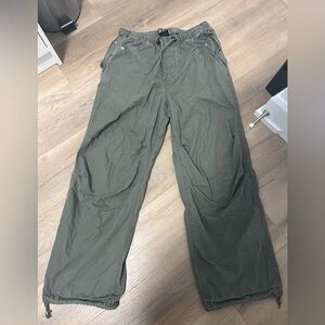 H&M Men's Khaki Baggy Cargo Pants
